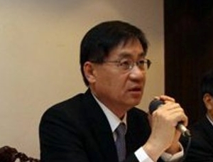 Hong+Ki-taek-chairman+of+KDB.jpg