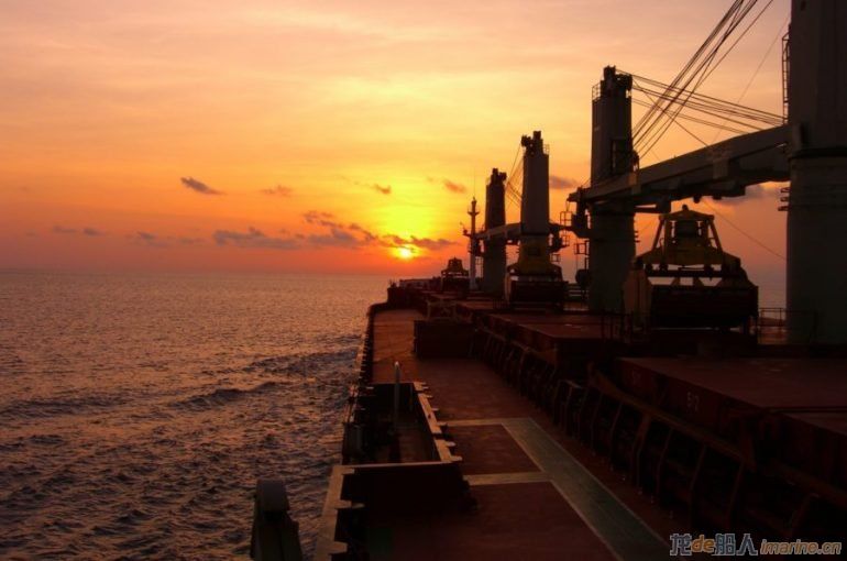 Bulker_at_sunset-e1523489504493-770x510.jpg