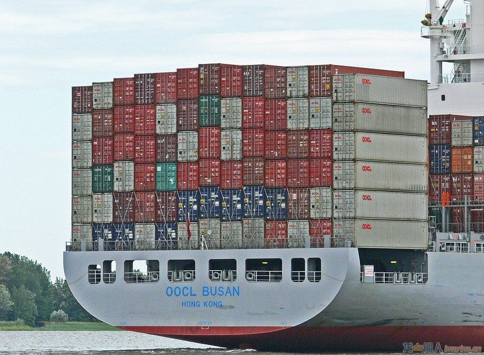 container-2380546_960_720.jpg