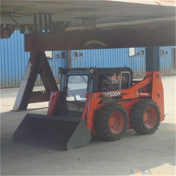 78d270081efaca5859759080c9cdd558_skid-steer-loader-with-snow-blade-for.jpg