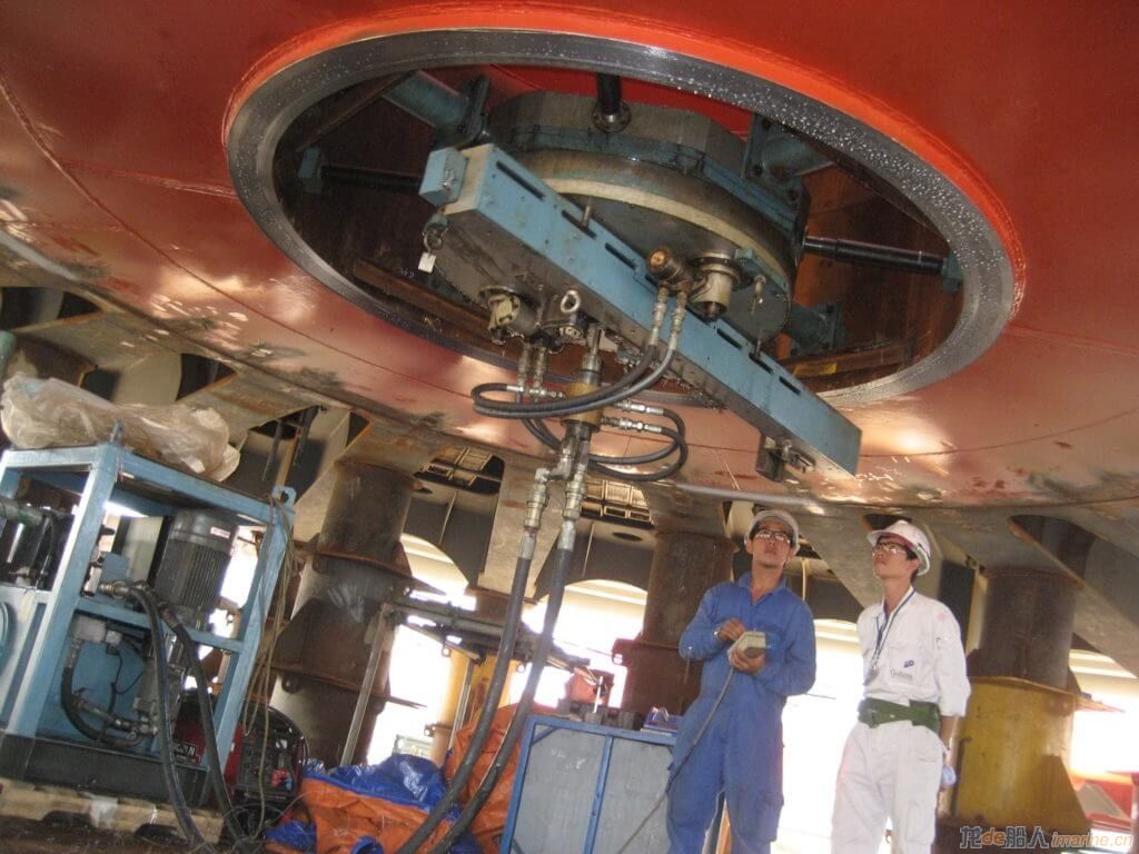 Reel-Hub-Flange-Facing-Offshore-Pipelay-Vessel-TriYard-Vietnam3-1024x768.jpg