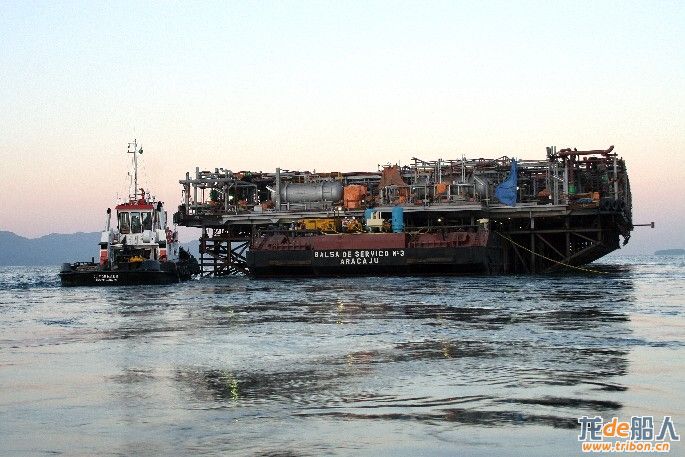 Towing a segment of the spider deck to mate with the deck box.jpg