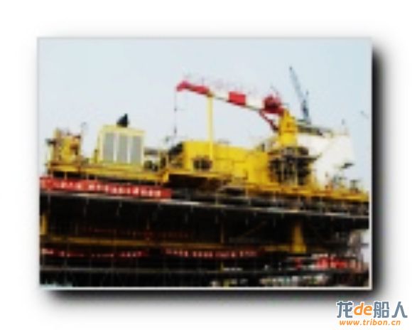 Box-type Boom Offshore Crane (Simple-type).jpg