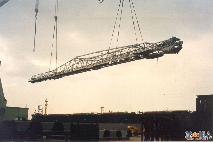 Boom_lift_-2.JPG