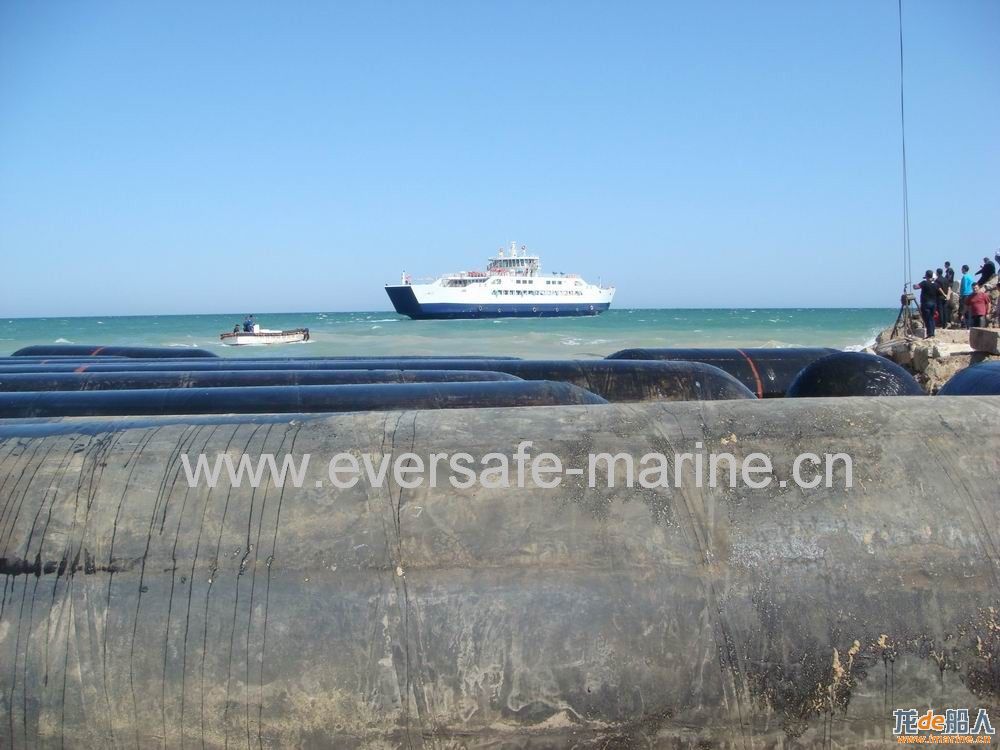 tunisian ship launch1.jpg