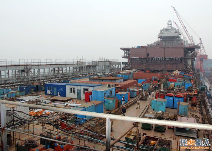 dalian-maindeck-5nov2011.jpg